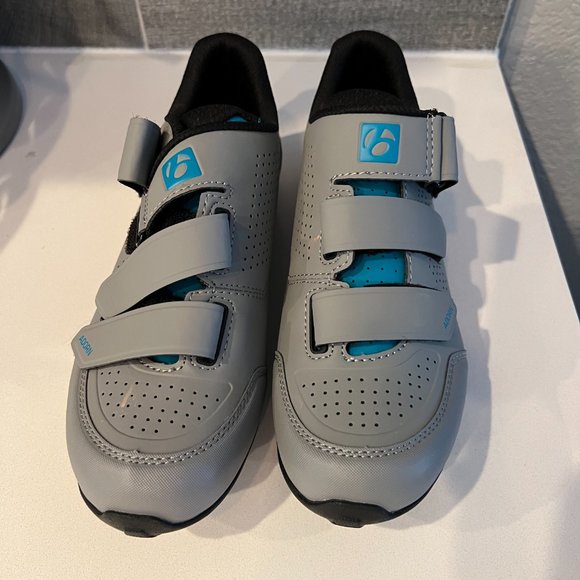 NWOT Bontrager Adorn Mountain Bike Shoes - Women's | US 8 - Picture 3 of 5